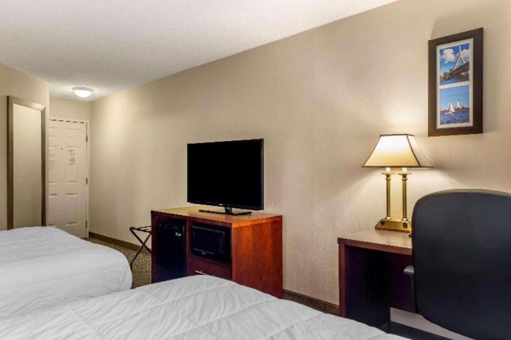 Comfort Inn Foxboro - Mansfield Foxborough Exteriör bild